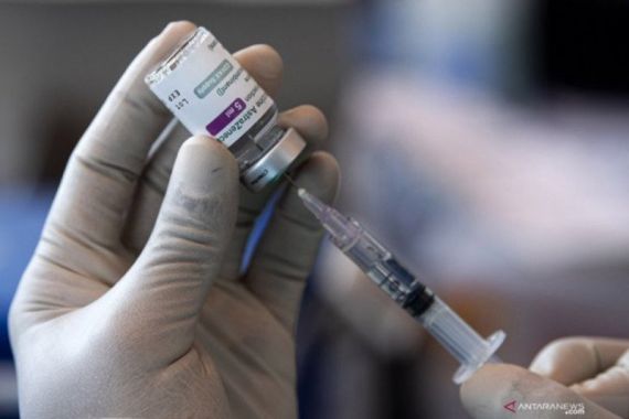 Vaksin Tahap ke-17 Tiba di Indonesia, Masyarakat Tolong Patuhi Protokol Kesehatan - JPNN.COM