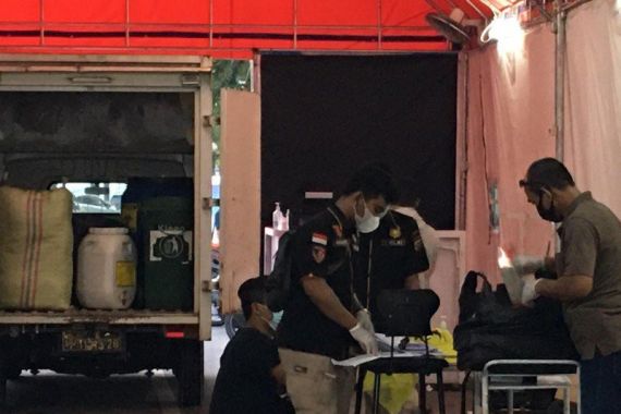 Polrestabes Medan Gerebek Layanan Rapid Test Lantatur - JPNN.COM