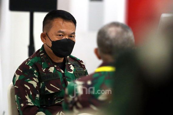 Jenderal Dudung Bereaksi Keras, Perintahkan Prajurit TNI AD Jangan Ragu Bertindak Tegas - JPNN.COM