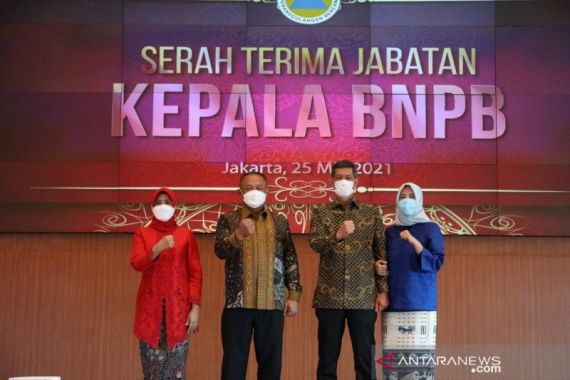 Doni Monardo: BNPB Ini Ibarat Kopassus, Dalam Kondisi Darurat tidak Pernah Istirahat - JPNN.COM