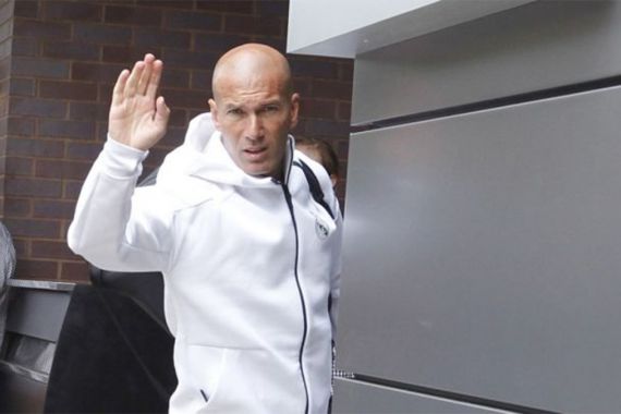 Zinedine Zidane pun Melambaikan Tangan, Selamat Tinggal! - JPNN.COM