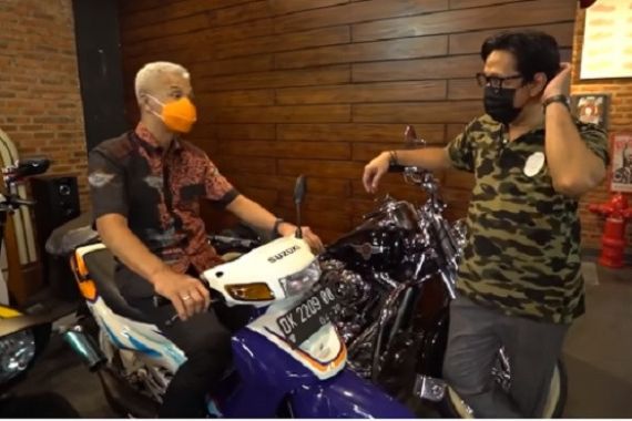 Ganjar Pranowo Bercerita tentang Kenangan Mengendarai Motor 2-Tak, Ngeeeng... - JPNN.COM