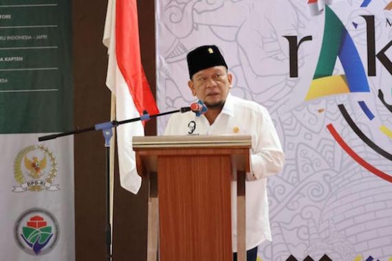 Ketua DPD RI Sampaikan Pentingnya Mewujudkan Desa Berdaulat - JPNN.COM