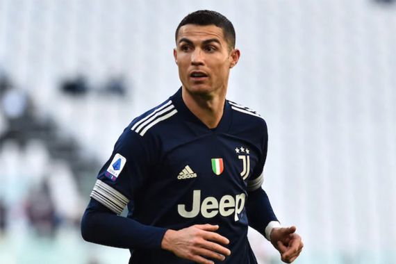 Cristiano Ronaldo Kirim Sinyal Bertahan di Juventus - JPNN.COM