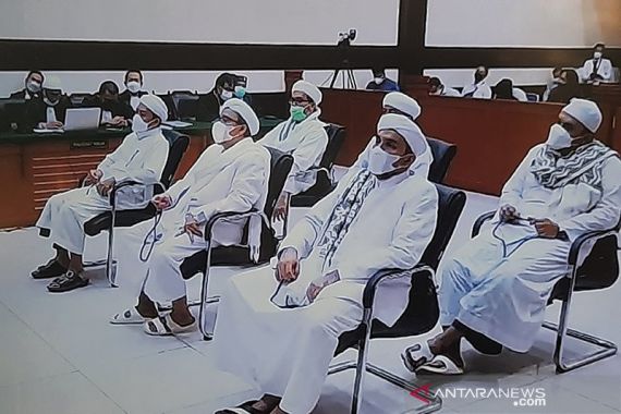 Jaksa Banding Vonis Hakim Perkara Kerumunan, Kubu Habib Rizieq Belum Bersikap - JPNN.COM