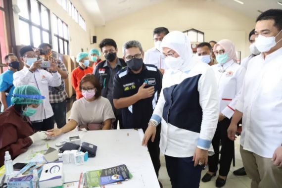 Kemnaker Kembali Gelar Vaksinasi Covid-19 untuk 1.000 Pekerja - JPNN.COM