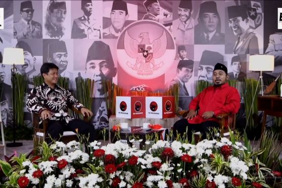 Masa Penting Pendidikan Politik Soekarno dan Kisah Anekdot di Rumah HOS Tjokroaminoto - JPNN.COM