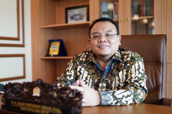 Surya Paloh Bertemu Jokowi di Istana, Saleh PAN: Sudah Saatnya Semua Duduk Bersama - JPNN.COM