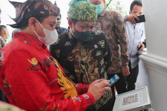 Gus Menteri Puji Digitalisasi di Kabupaten Sumedang, Begini Katanya... - JPNN.COM