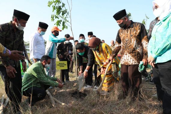 Gus Menteri: Desa Punya Tanggung Jawab Cukup Besar untuk Memulihkan Ekonomi Nasional - JPNN.COM