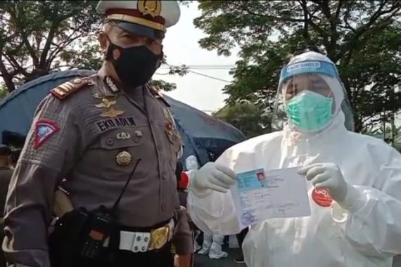 Hasil Tes Antigen Positif Covid-19, Pengendara ini Langsung Kabur dari Kejaran Polisi, Duh - JPNN.COM