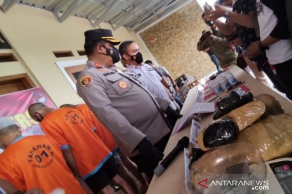 Bandar Narkoba Jaringan Lapas Antarpulau Ditangkap di Cianjur - JPNN.COM