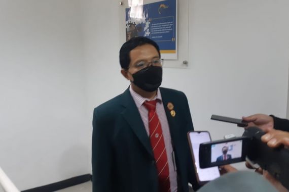 Ketua IDI Jatim Beber Sejumlah Fakta Penyebab Lonjakan Kasus Covid-19 di Bangkalan - JPNN.COM
