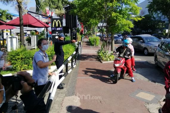 Imbas Kerumunan Akibat Promo Menu BTS Meal, Gerai McDonald's di Basuki Rahmat Ditutup - JPNN.COM
