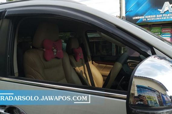 Pak Guru JW Simpan Uang Rp 80 Juta di Dalam Mobil Pajero, jadi Pelajaran Berharga - JPNN.COM