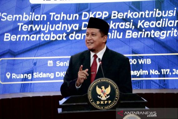 DKPP Sulit Memberi Penilaian Ketika Sidang Etik Digelar Secara Virtual - JPNN.COM