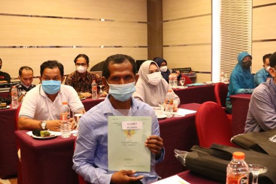 ATR BPN Bagikan Sertifikat Tanah Lewat Program PTSL Secara Gratis - JPNN.COM