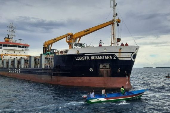 Kemenhub Sebut Tol Laut T-19 Sukses Atasi Masalah Distribusi Beras di Papua - JPNN.COM