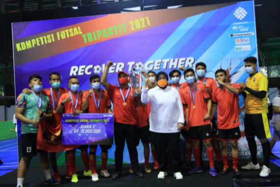 K-SPSI 1973 Rebut Juara Kompetisi Futsal Tripartit 2021 - JPNN.COM