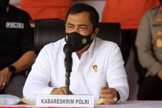 Komjen Agus Sampaikan 5 Instruksi Penting dari Kapolri soal Premanisme, Simak - JPNN.COM