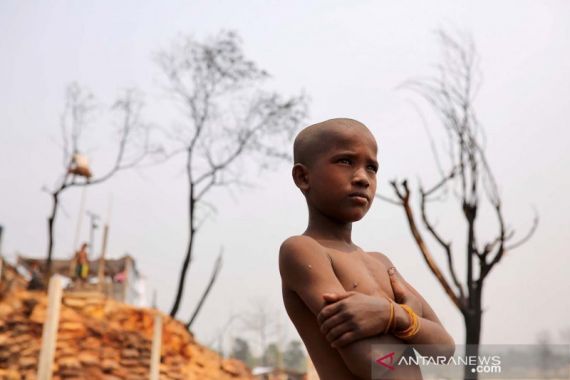 Seniman Bantu Pengungsi Rohingya Atasi Ketakutan terhadap Vaksin COVID-19 - JPNN.COM