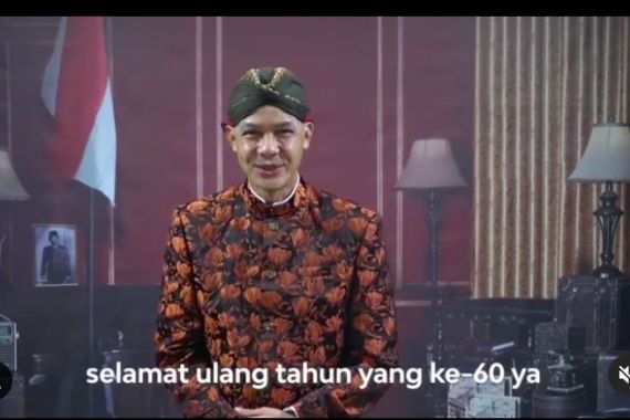 Doa Khusus Ganjar Pranowo untuk Presiden Jokowi - JPNN.COM
