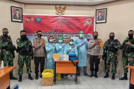 TNI dan Polri Bersinergi Menjaga Stabilitas Keamanan di Papua - JPNN.COM