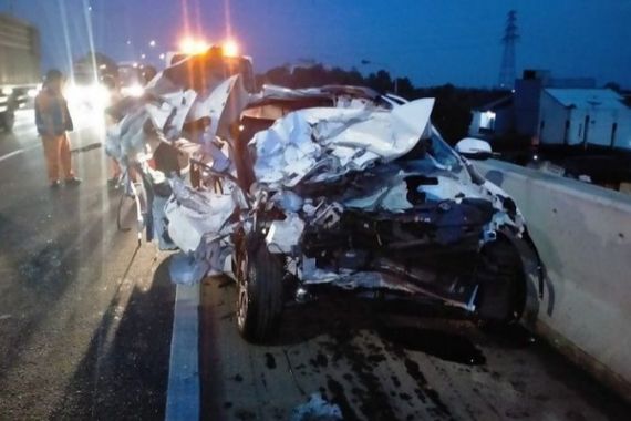 Kecelakaan Maut di Tol JORR, Fauzan Majid Meninggal Dunia, Lihat Kondisi Mobilnya - JPNN.COM