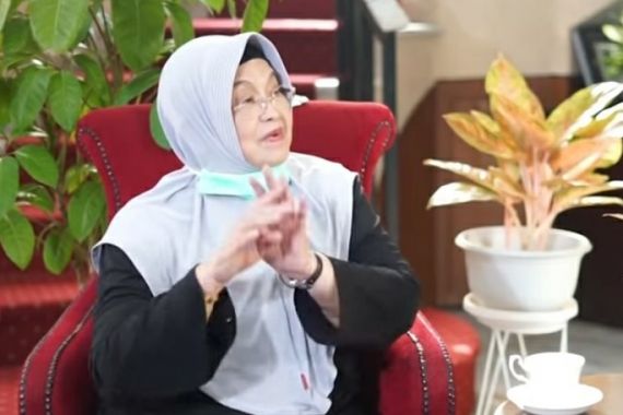 Siti Fadilah Supari Heran Mutasi Virus Corona Sudah 4 Ribu Kali, Vaksinasi Masih Tetap Jalan - JPNN.COM