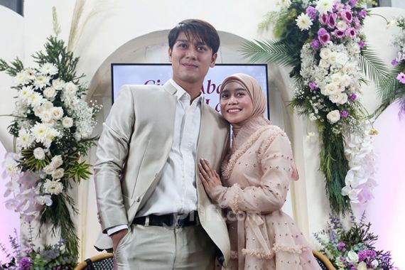 Pernikahan Rizky Billar dan Lesti Hanya Ditunda, Bukan Batal - JPNN.COM