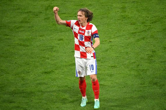 Bahagianya Luka Modric Bawa Kroasia Lolos 16 Besar EURO 2020, Ukir Rekor Baru Juga - JPNN.COM