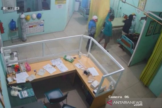 Rekaman Pemukulan Perawat Ini Viral, Pelakunya Siap-siap Saja - JPNN.COM