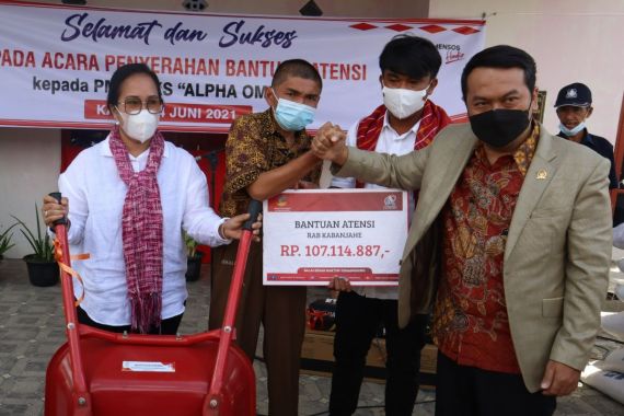 Kemensos Salurkan Bantuan ATENSI Bagi Penyandang Disabilitas di Sumatera Utara - JPNN.COM