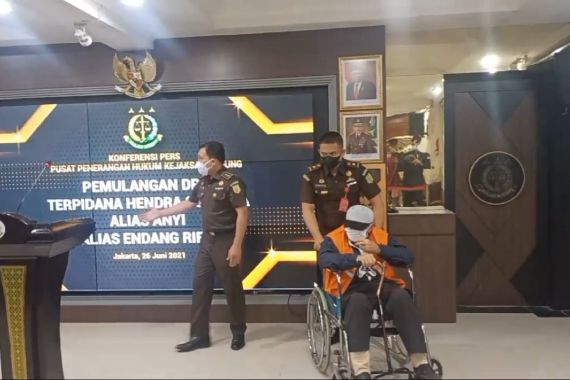 10 Tahun Bersembunyi di Luar Negeri, Hendra Subrata Akhirnya Ditangkap Kejaksaan Agung - JPNN.COM