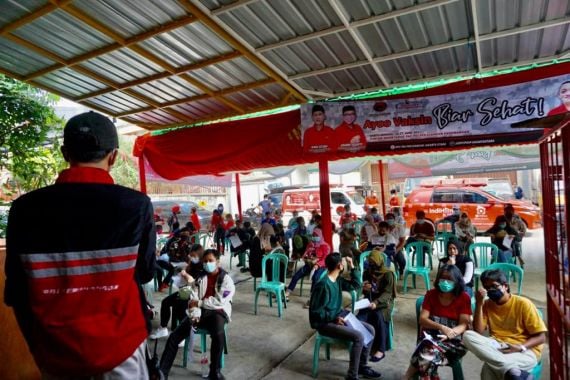 1.000 Orang Ikuti Vaksinasi Gratis Bersama PDIP Jakarta Utara - JPNN.COM