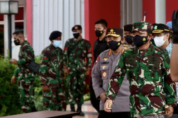 Banyak Banget Tenaga Kesehatan TNI yang Bantu Penanganan COVID-19 di DKI Jakarta - JPNN.COM