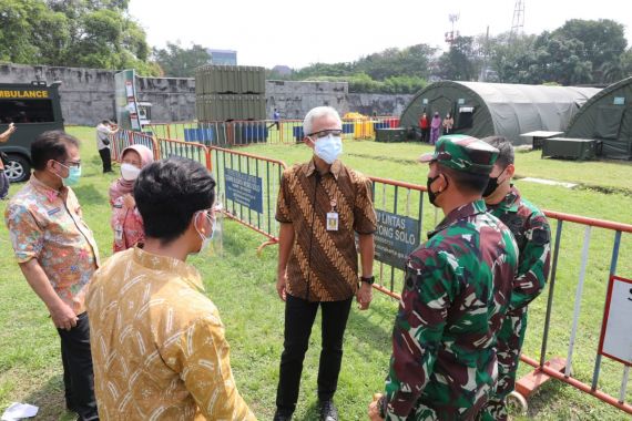 Ganjar Pranowo Keluarkan 2 Perintah Lagi untuk Pemda di Zona Merah - JPNN.COM