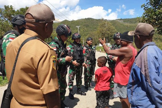 Kunjungi Distrik Bolakme Kabupaten Jayawijaya, Begini Harapan Letkol Inf Dedy - JPNN.COM