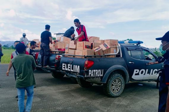 Alhamdulillah, Bantuan Kemensos untuk Pengungsi di Yalimo Disalurkan Pagi Ini - JPNN.COM