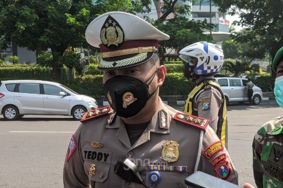 Lampu Jalanan di Surabaya Tak Akan Dipadamkan Selama PPKM Darurat - JPNN.COM