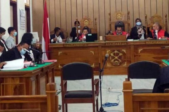 Jual Anak Sendiri ke Pria Hidung Belang, Hanita Sari Dituntut 4 Tahun Penjara - JPNN.COM