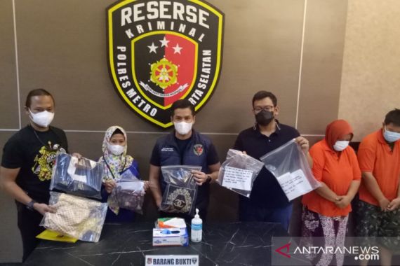 2 Bulan jadi Buronan Polisi, Bu AI Ditangkap di Cipayung Jakarta Timur - JPNN.COM