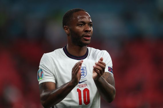 Dituduh Melakukan Diving, Begini Respons Raheem Sterling - JPNN.COM