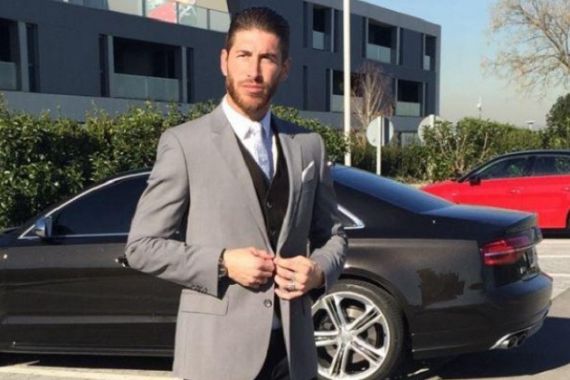 Sergio Ramos Resmi Gabung ke PSG, Isi Garasi Rumahnya Mengejutkan - JPNN.COM