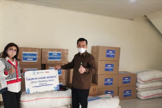 Danone Indonesia Salurkan Bantuan ke RS Wisma Haji Pondok Gede - JPNN.COM
