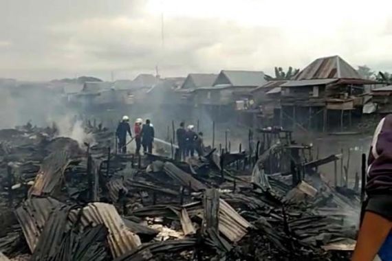 Kebakaran Hebat Terjadi di Ogan Ilir, 21 Rumah Ludes Terbakar - JPNN.COM