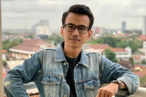Sindir Jerinx, Adam Deni: Coba itu yang Kemarin Kena Covid, Suruh Mengaku Dulu ke Publik   - JPNN.COM