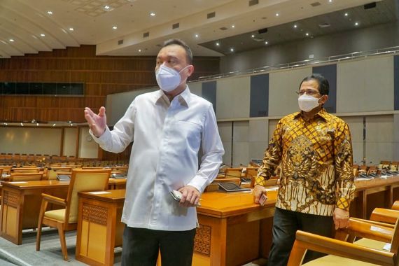 Sertifikat Vaksin Jokowi Beredar di Medsos, Dasco: Banyak Keluhan - JPNN.COM