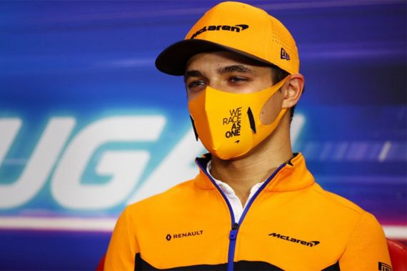 Jam Tangan Mewah Lando Norris Pindah Tangan Usai Final EURO 2020 - JPNN.COM