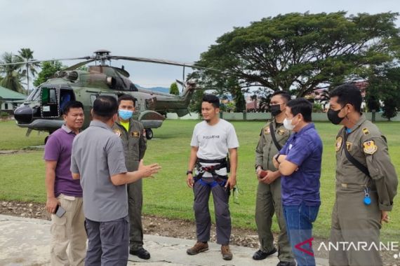 Pangkoopsgabsus: Helikopter Super Puma Mendukung Evakuasi Jenazah Teroris di Poso - JPNN.COM